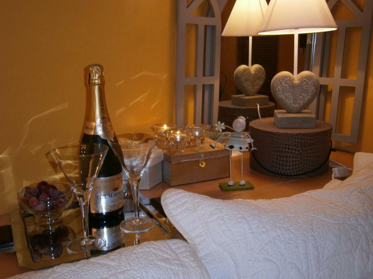 Les Aiguieres En Provence Bed and Breakfast Suze-la-Rousse Εξωτερικό φωτογραφία